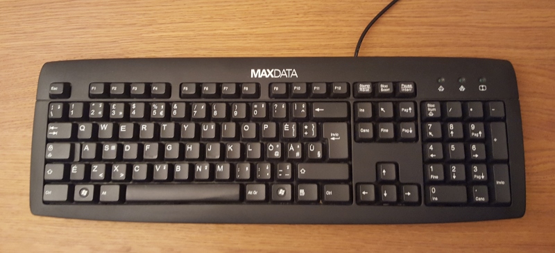 Updated Italian Keyboard on a desktop computer